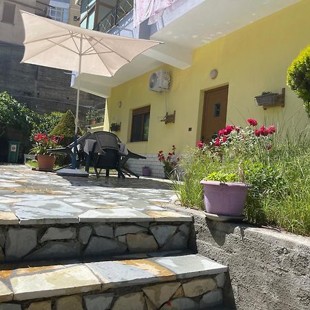 Artur'S Apartment Gjirokastër Dış mekan fotoğraf
